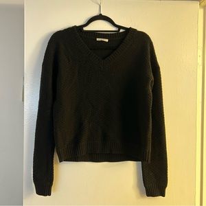 White + Warren Black V Neck Cashmere Sweater